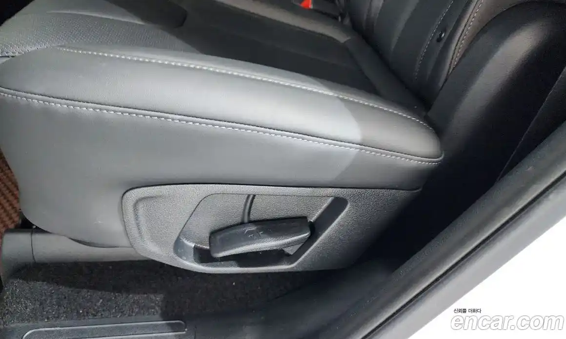 Hyundai Santa Fe 2023 2.5 гидро в Москве № 1830667, фото 35