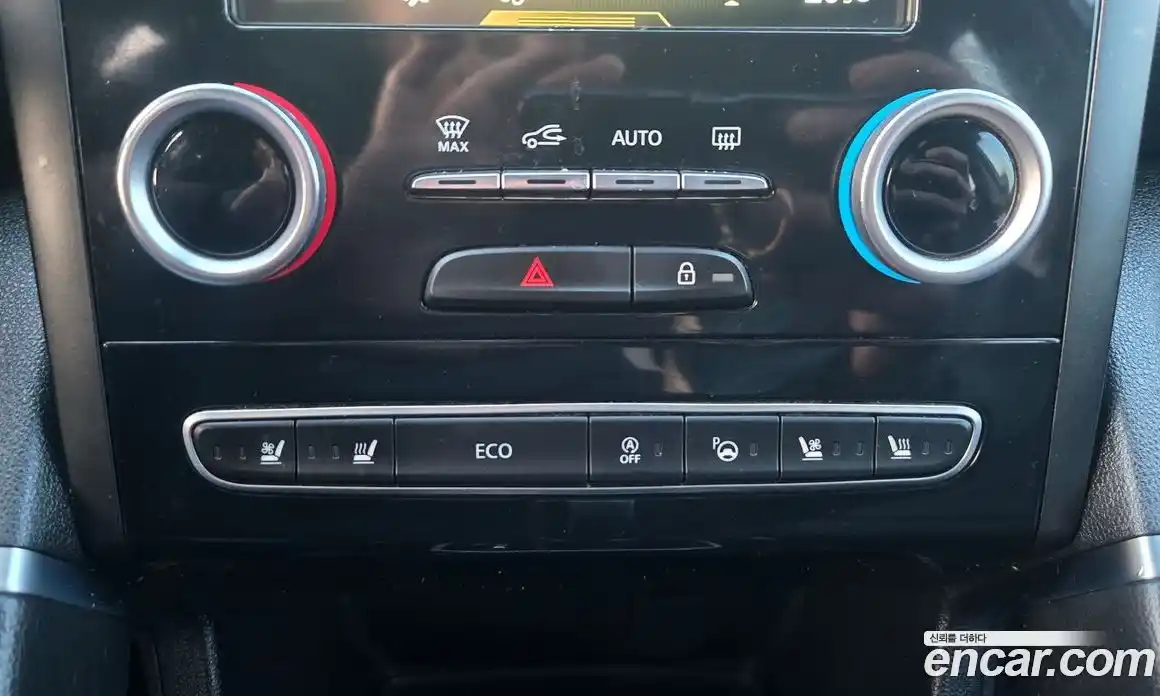 Renault QM6 2016 2.0 гидро в Москве № 183925, фото 17