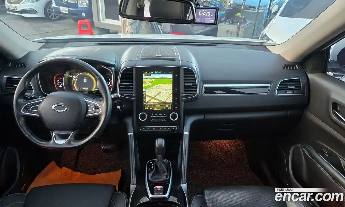 Renault QM6 2016 2.0 гидро в Москве № 183925, фото 9