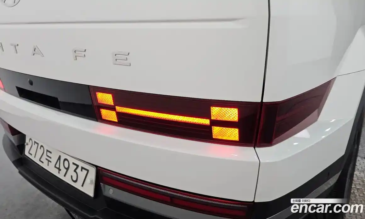 Hyundai Santa Fe 2024 2.5 гидро в Москве № 1903357, фото 9