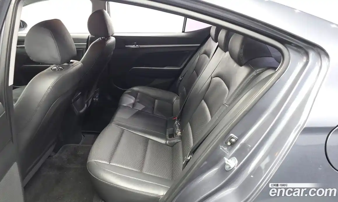 Hyundai Avante 2019 1.6 гидро в Москве № 1903429, фото 16
