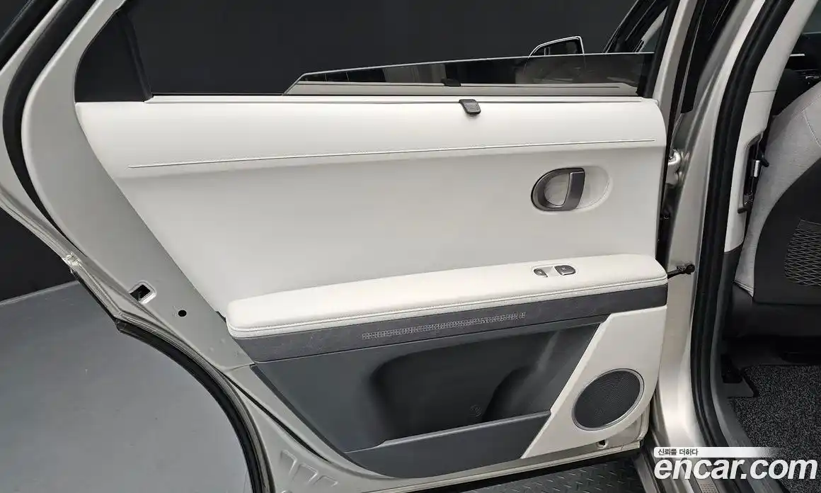 Hyundai Ioniq 5 2024 0.1 гидро в Москве № 1903793, фото 15