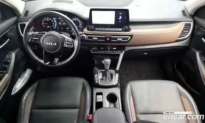 Kia Seltos 2022 1.6 гидро в Москве № 1904679, миниатюра 7