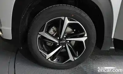 Chevrolet TrailBlazer 2023 1.3 гидро в Москве № 1907109, миниатюра 5