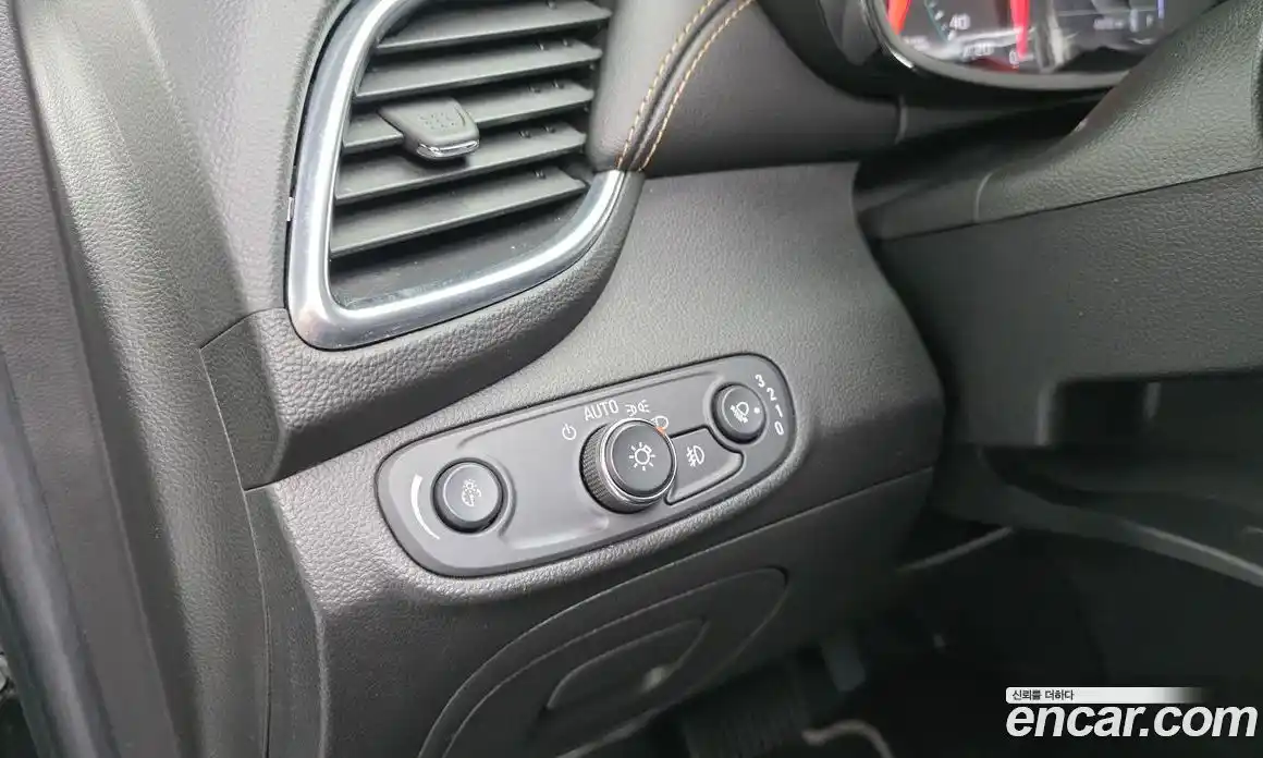 Chevrolet Trax 2018 1.6 гидро в Москве № 1907112, фото 19