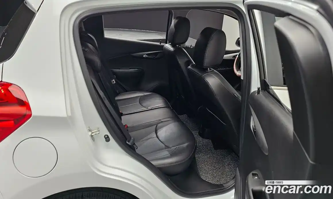 Chevrolet Spark 2016 1.0 гидро в Москве № 1907188, фото 11