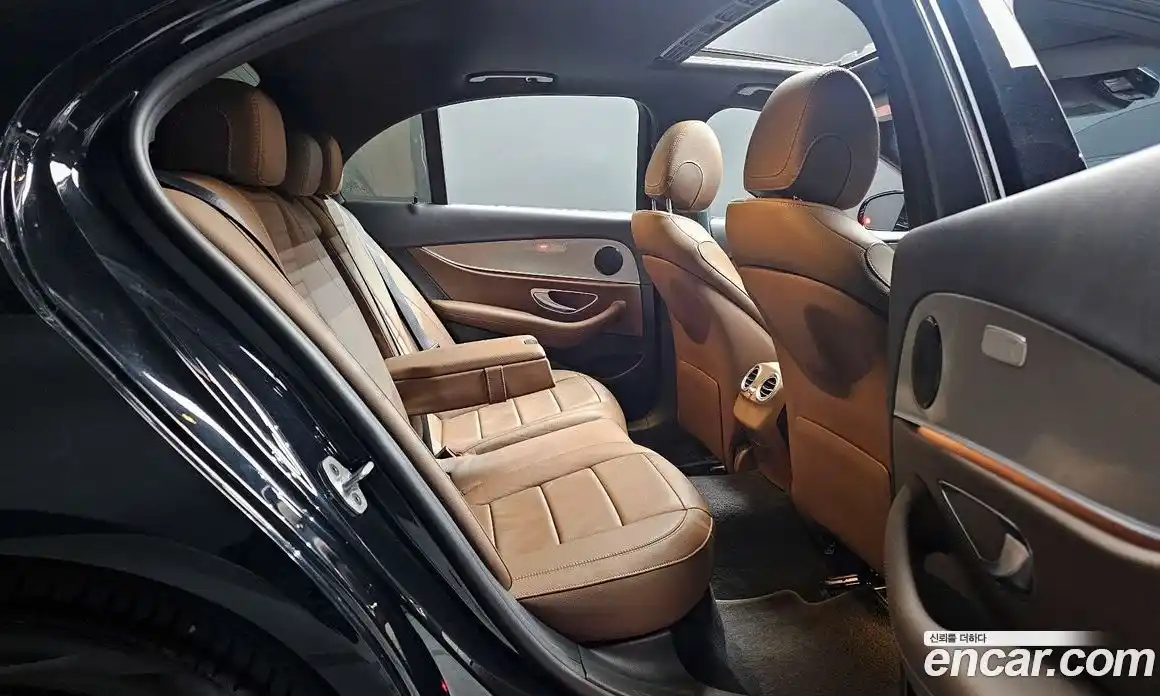 Mercedes-Benz E-Class 2020 2.0 гидро в Москве № 1908802, фото 17