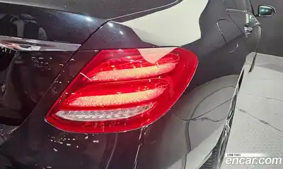 Mercedes-Benz E-Class 2020 2.0 гидро в Москве № 1908802, миниатюра 9
