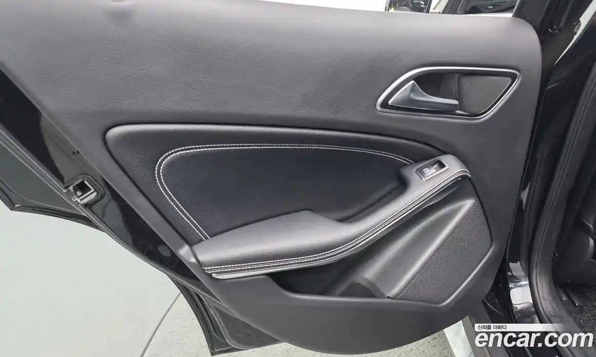 Mercedes-Benz GLA-Class 2018 2.0 гидро в Москве № 1909800, фото 15