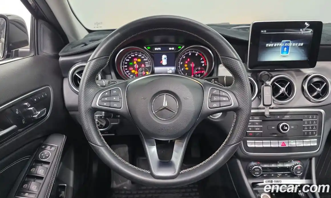 Mercedes-Benz GLA-Class 2018 2.0 гидро в Москве № 1909800, фото 19