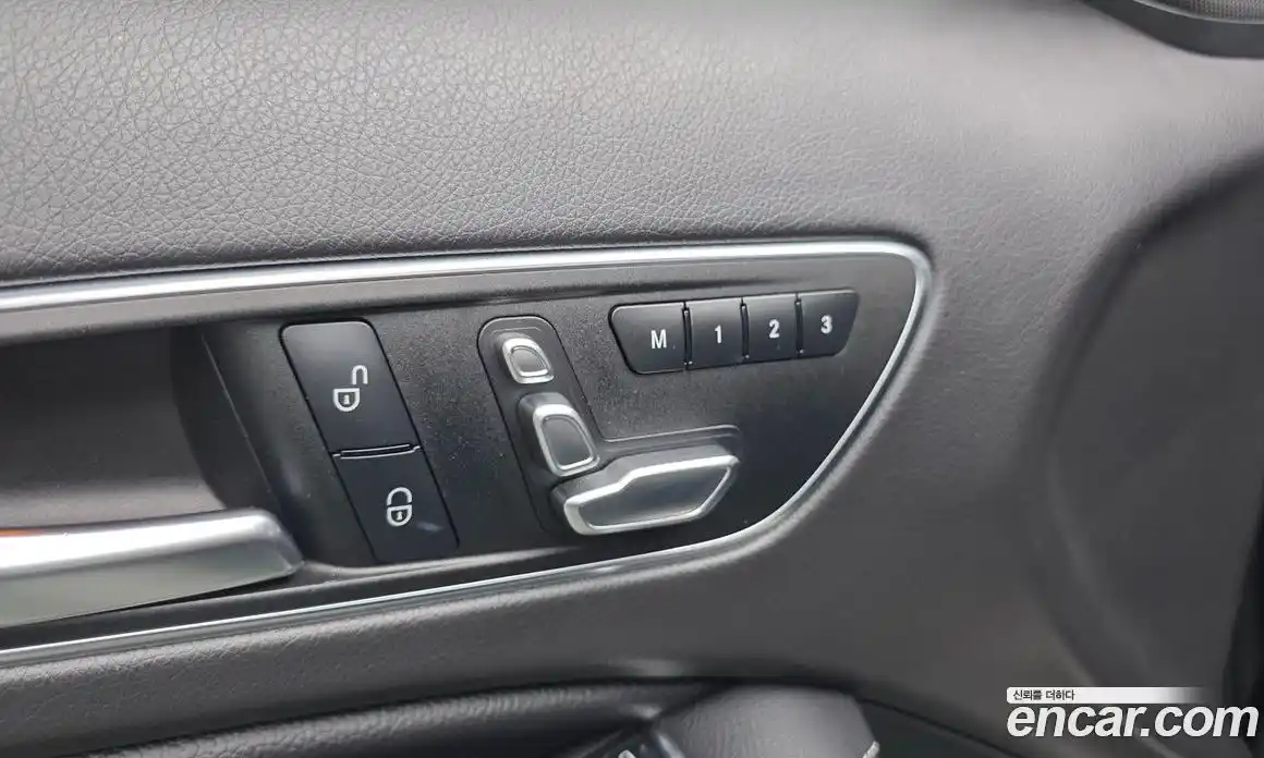Mercedes-Benz GLA-Class 2018 2.0 гидро в Москве № 1909800, фото 24