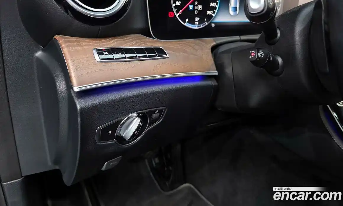 Mercedes-Benz E-Class 2019 2.0 гидро в Москве № 1909811, фото 24