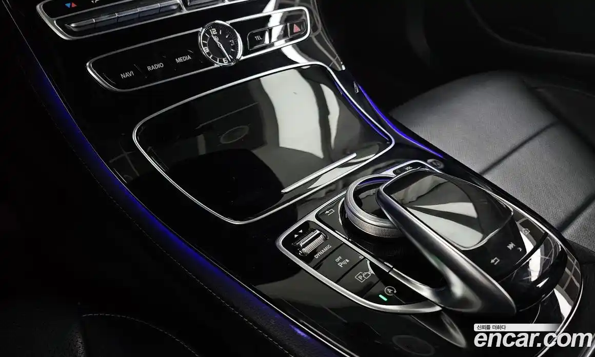 Mercedes-Benz E-Class 2018 2.0 гидро в Москве № 1909870, фото 12