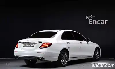 Mercedes-Benz E-Class 2018 2.0 гидро в Москве № 1909870, миниатюра 2