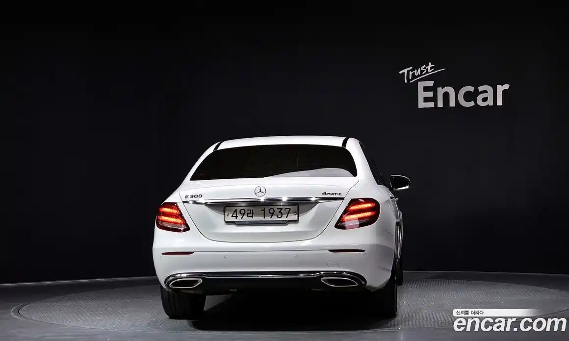 Mercedes-Benz E-Class 2018 2.0 гидро в Москве № 1909870, фото 4