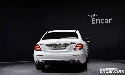 Mercedes-Benz E-Class 2018 2.0 гидро в Москве № 1909870, миниатюра 4