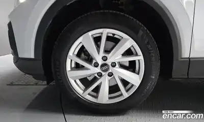 Audi Q2 2023 2.0 гидро в Москве № 1910579, миниатюра 5