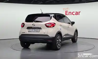 Renault QM3 2016 1.5 гидро в Москве № 1913375, миниатюра 2
