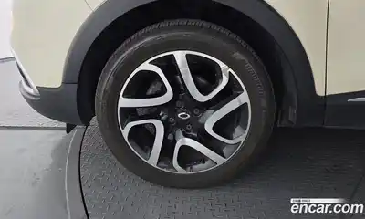 Renault QM3 2016 1.5 гидро в Москве № 1913375, миниатюра 5