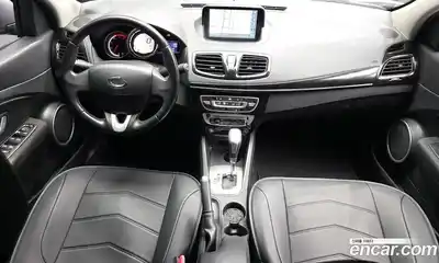 Renault SM3 2016 1.5 гидро в Москве № 1914067, миниатюра 7