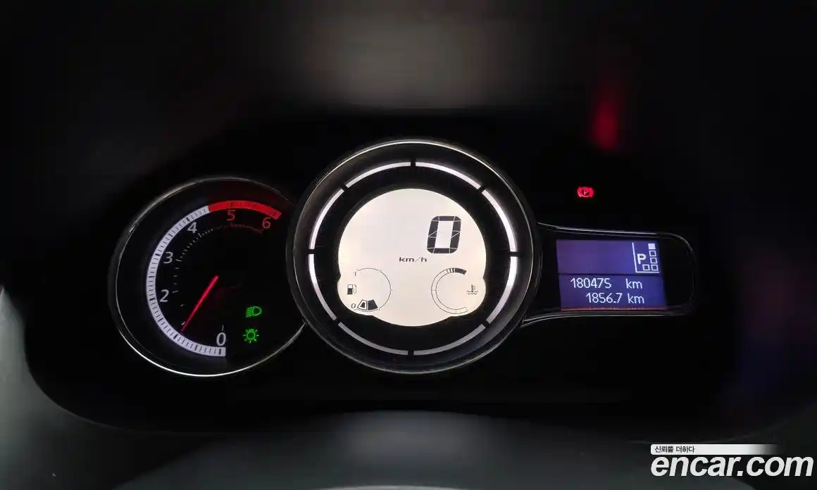 Renault SM3 2016 1.5 гидро в Москве № 1914067, фото 8