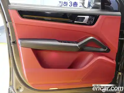Porsche Cayenne 2019 3.0 гидро в Москве № 1914539, миниатюра 11