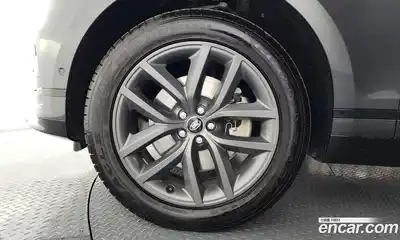 Land Rover Range-Rover Velar 2025 2.0 гидро в Москве № 1914604, миниатюра 4