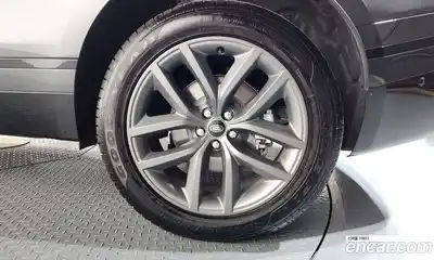 Land Rover Range-Rover Velar 2025 2.0 гидро в Москве № 1914604, миниатюра 6