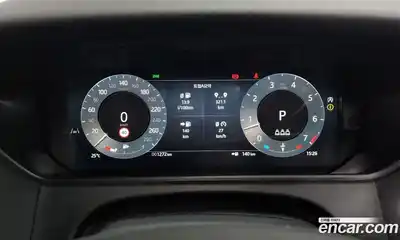 Land Rover Range-Rover Velar 2025 2.0 гидро в Москве № 1914604, миниатюра 10
