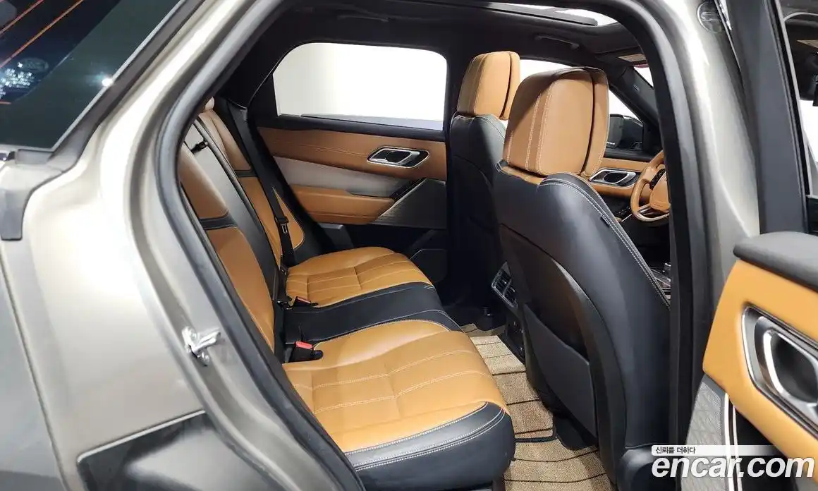 Land Rover Range-Rover Velar 2019 3.0 гидро в Москве № 1915125, фото 16