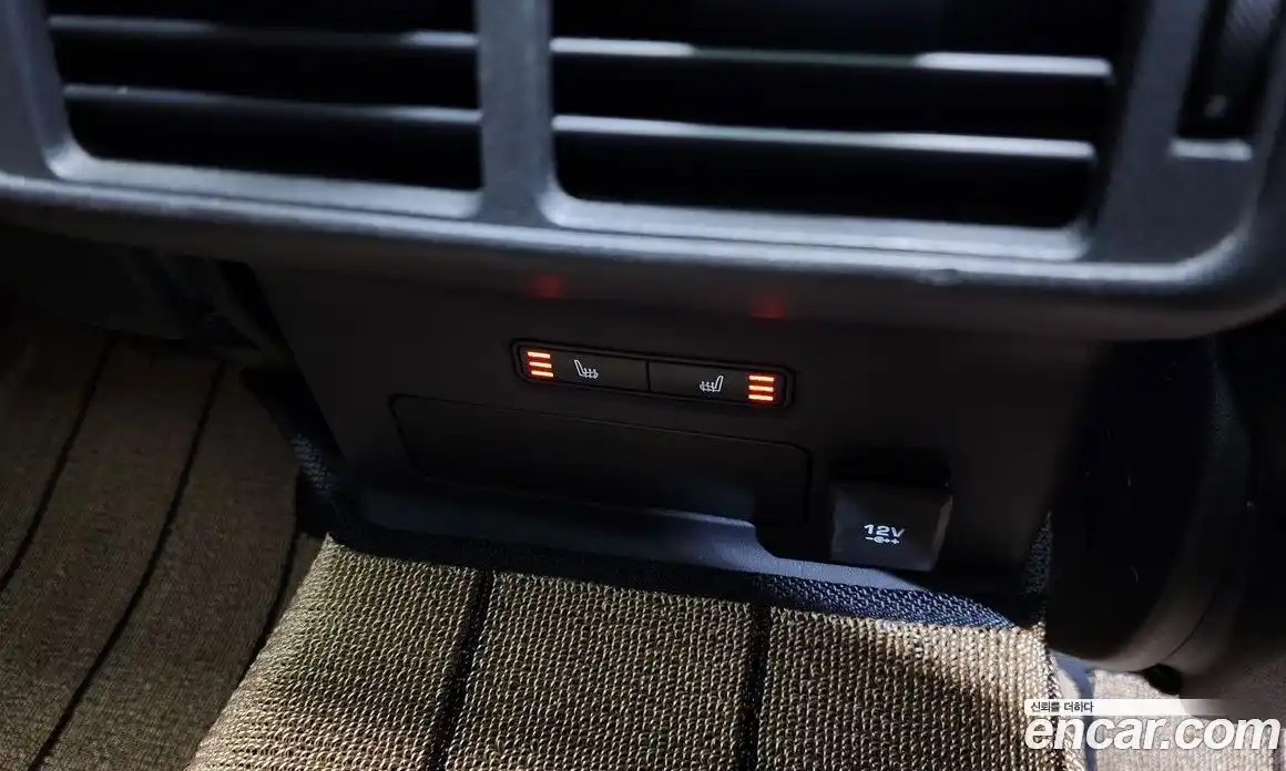 Land Rover Range-Rover Velar 2019 3.0 гидро в Москве № 1915125, фото 17