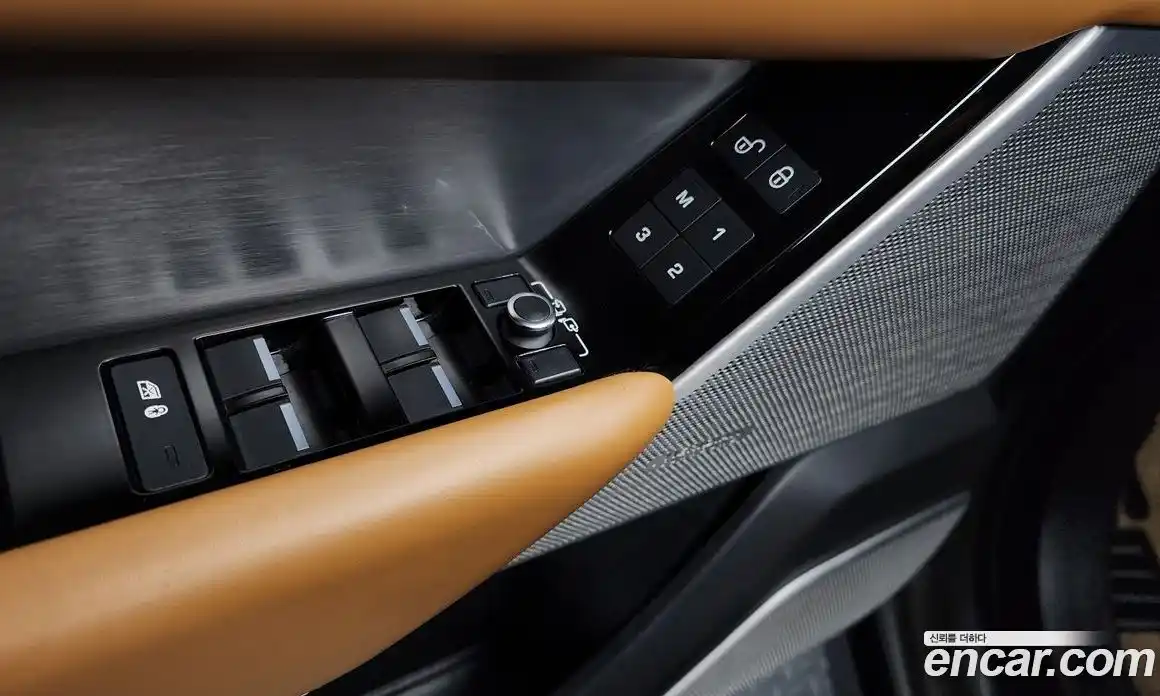 Land Rover Range-Rover Velar 2019 3.0 гидро в Москве № 1915125, фото 32
