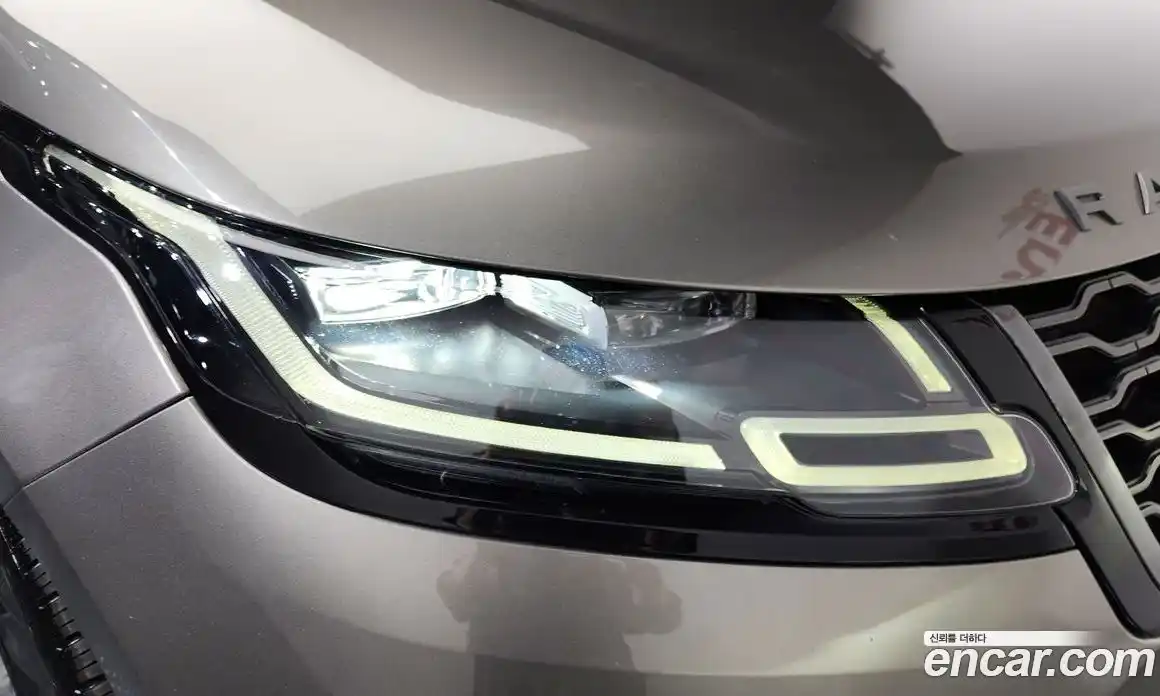 Land Rover Range-Rover Velar 2019 3.0 гидро в Москве № 1915125, фото 7