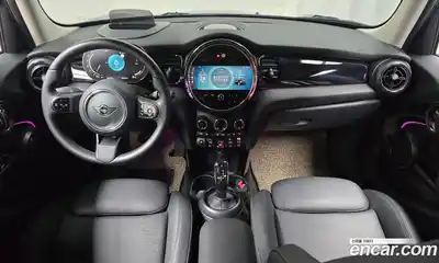Mini Cooper 2023 1.5 гидро в Москве № 1915673, миниатюра 10