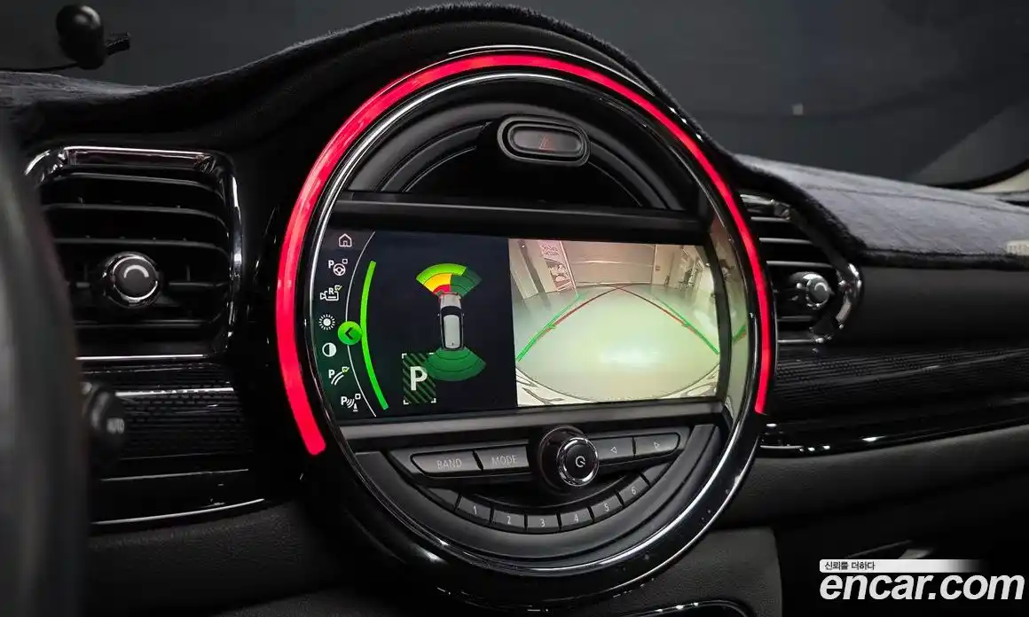 Mini Clubman 2019 1.5 гидро в Москве № 1916120, фото 21