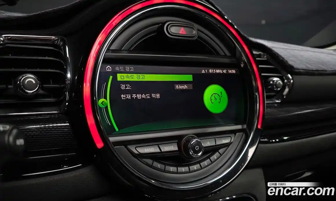 Mini Clubman 2019 1.5 гидро в Москве № 1916120, фото 27