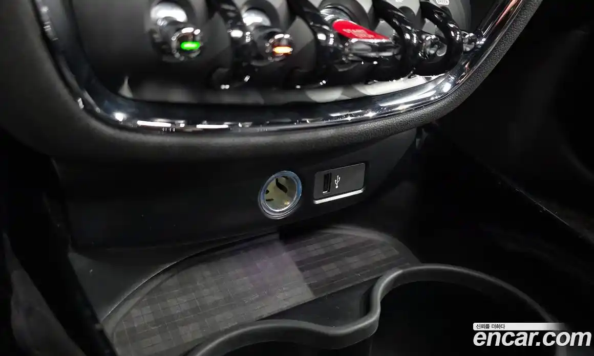 Mini Clubman 2019 1.5 гидро в Москве № 1916120, фото 30