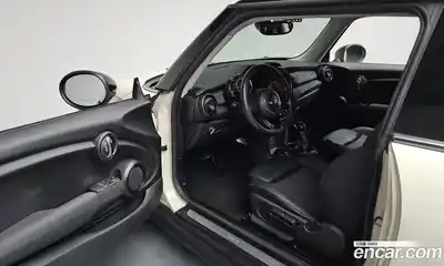 Mini Cooper 2014 1.5 гидро в Москве № 1916244, миниатюра 12