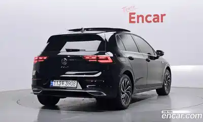 Volkswagen Golf 2022 2.0 гидро в Москве № 1917357, миниатюра 2