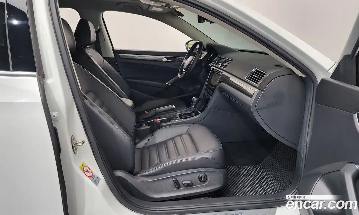 Volkswagen Passat 2018 2.0 гидро в Москве № 1917629, фото 16
