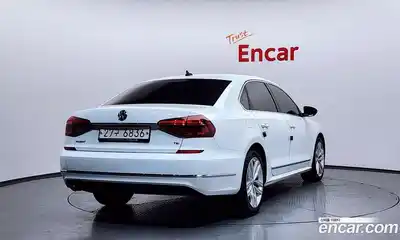 Volkswagen Passat 2018 2.0 гидро в Москве № 1917629, миниатюра 2