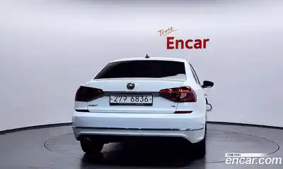 Volkswagen Passat 2018 2.0 гидро в Москве № 1917629, миниатюра 4