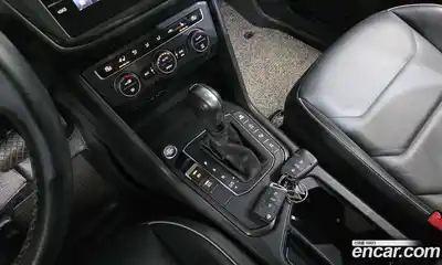 Volkswagen Tiguan 2020 2.0 гидро в Москве № 1917654, миниатюра 12