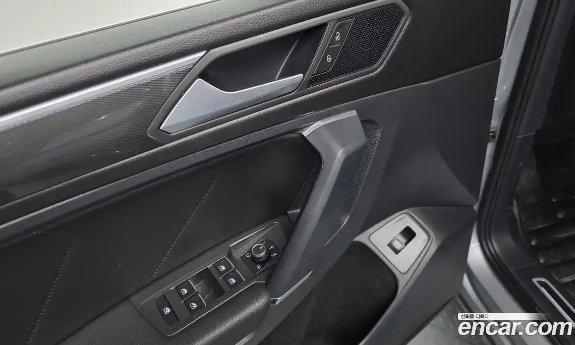 Volkswagen Tiguan 2020 2.0 гидро в Москве № 1917654, фото 14