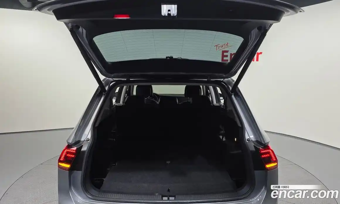 Volkswagen Tiguan 2020 2.0 гидро в Москве № 1917654, фото 28