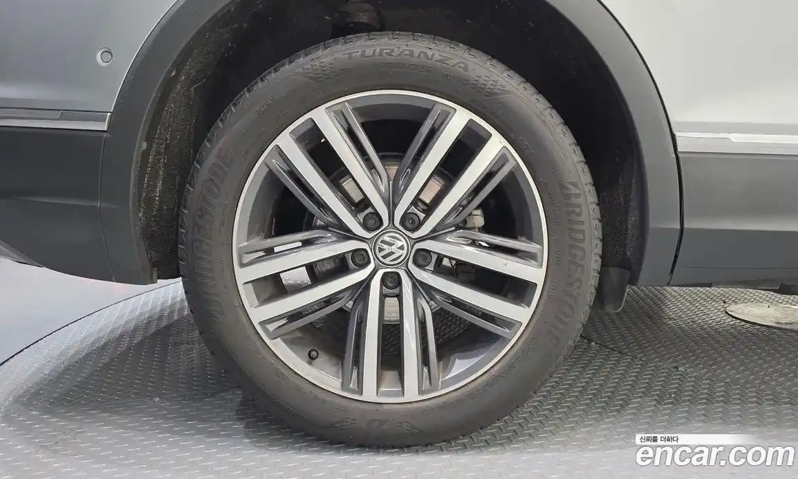 Volkswagen Tiguan 2020 2.0 гидро в Москве № 1917654, фото 5