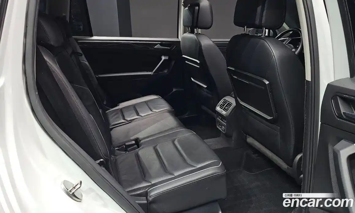 Volkswagen Tiguan 2018 2.0 гидро в Москве № 1917659, фото 18