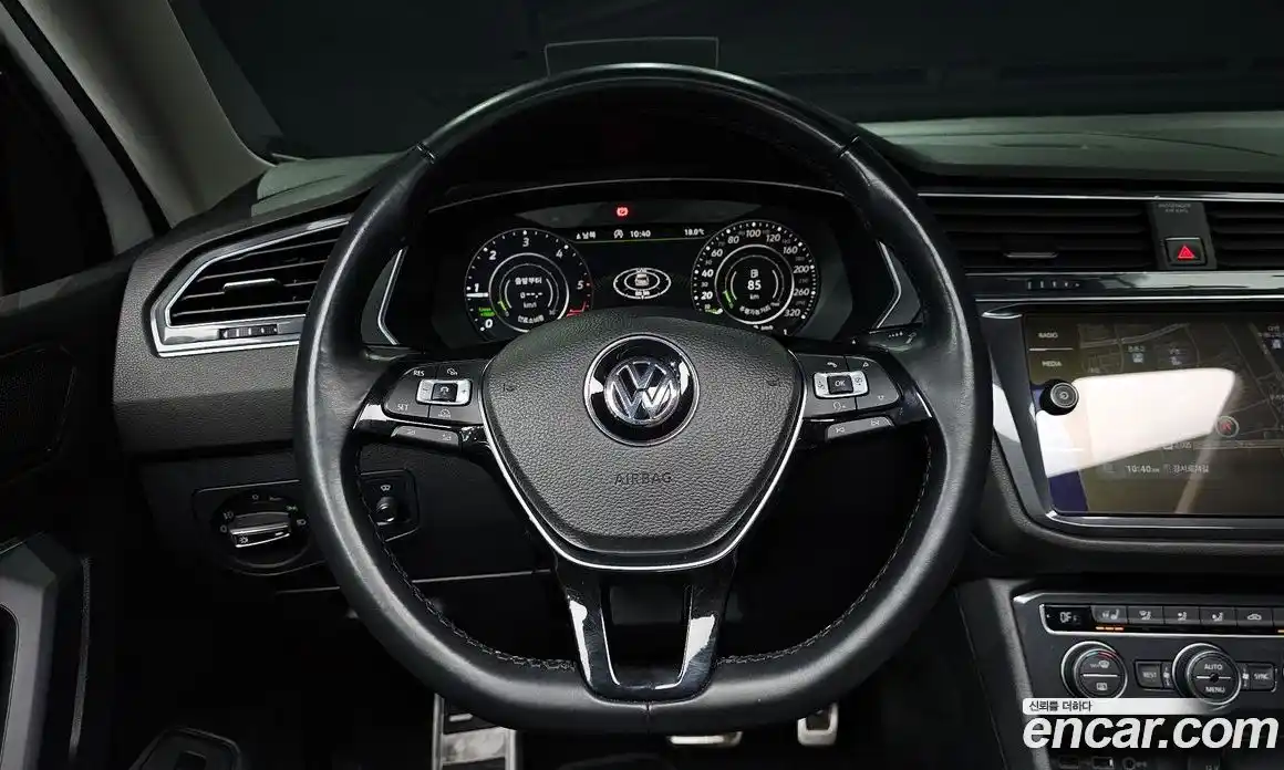 Volkswagen Tiguan 2018 2.0 гидро в Москве № 1917659, фото 19