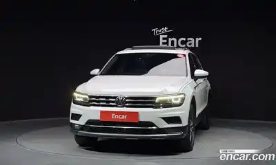 Volkswagen Tiguan 2018 2.0 гидро в Москве № 1917659, миниатюра 3