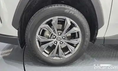 Toyota RAV4 2024 2.5 гидро в Москве № 1919505, миниатюра 4